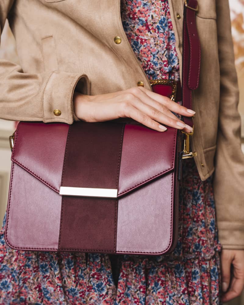 Sac à main bandoulière bordeaux en cuir vegan pour femme